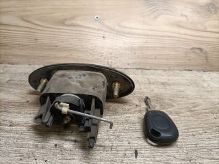 bontott RENAULT MEGANE I Csomagtér Nyitó Kar / Gomb