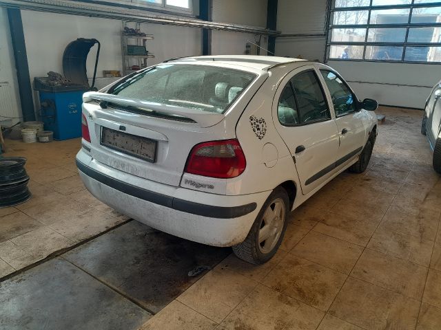 bontott RENAULT MEGANE I Csomagtérajtó Díszléc