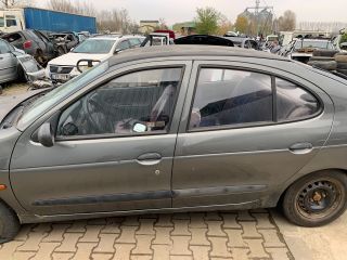 bontott RENAULT MEGANE I Csomagtérajtó (Részeivel)