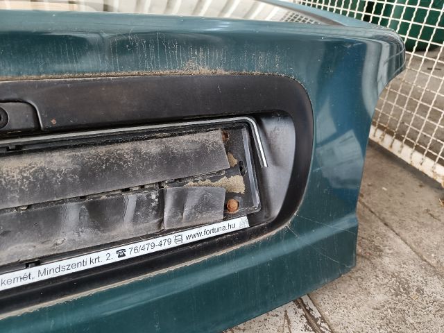 bontott RENAULT MEGANE I Csomagtérajtó (Részeivel)