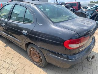 bontott RENAULT MEGANE I Csomagtérajtó (Részeivel)