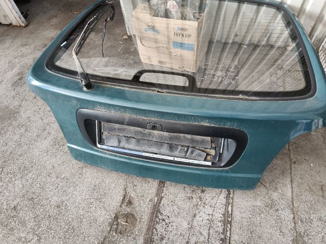 bontott RENAULT MEGANE I Csomagtérajtó (Részeivel)