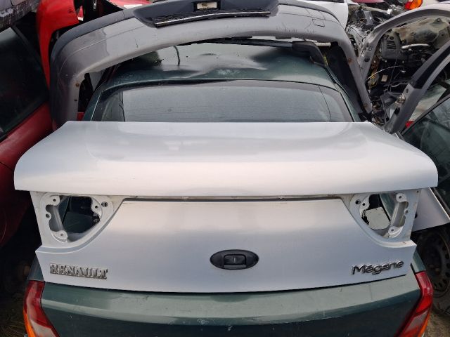 bontott RENAULT MEGANE I Csomagtérajtó (Üres lemez)
