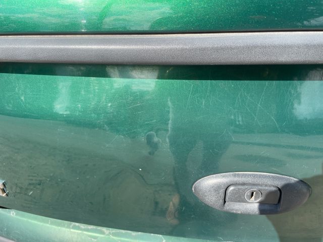 bontott RENAULT MEGANE I Csomagtérajtó (Üres lemez)