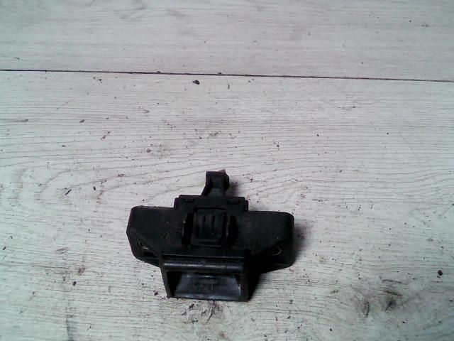 bontott RENAULT MEGANE I Csomagtérajtó Ütköző