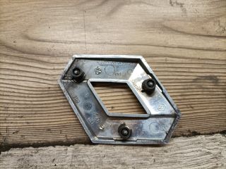 bontott RENAULT MEGANE I Első Embléma