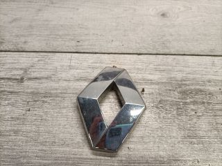 bontott RENAULT MEGANE I Első Embléma