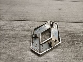 bontott RENAULT MEGANE I Első Embléma