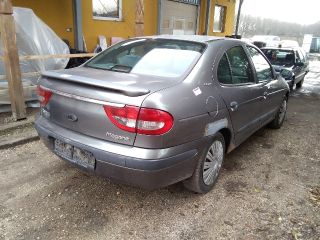 bontott RENAULT MEGANE I Első Lökhárító Merevítő (Fém)