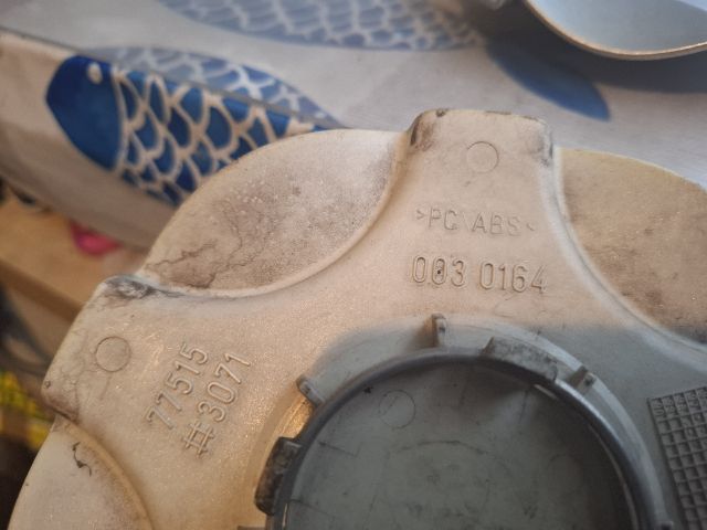 bontott RENAULT MEGANE I Felniközép Pár