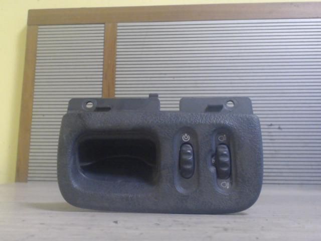 bontott RENAULT MEGANE I Fényszórómagasság Állító Kapcsoló