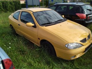 bontott RENAULT MEGANE I Gázrugós Kitámasztó Teleszkóp Csomagtérajtó Jobb