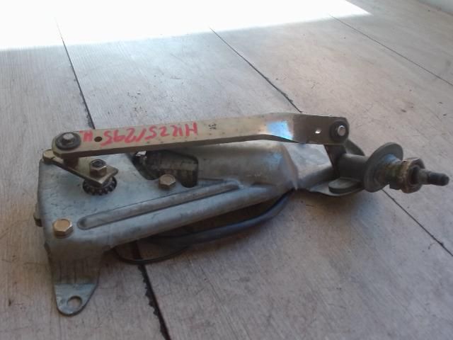 bontott RENAULT MEGANE I Hátsó Ablaktörlő Motor