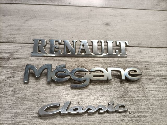 bontott RENAULT MEGANE I Hátsó Embléma