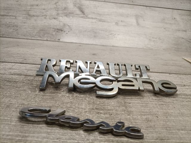 bontott RENAULT MEGANE I Hátsó Embléma