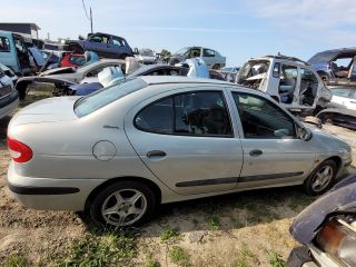 bontott RENAULT MEGANE I Hátsó középső Biztonsági Öv