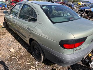 bontott RENAULT MEGANE I Hátsó Lökhárító (Részeivel)