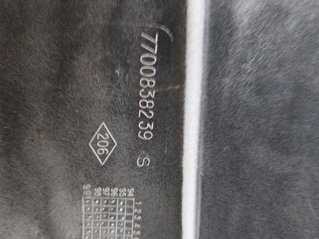 bontott RENAULT MEGANE I Hátsó Lökhárító (Üresen)