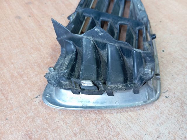 bontott RENAULT MEGANE I Hűtőrács