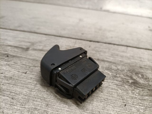 bontott RENAULT MEGANE I Jobb első Ablakemelő Kapcsoló