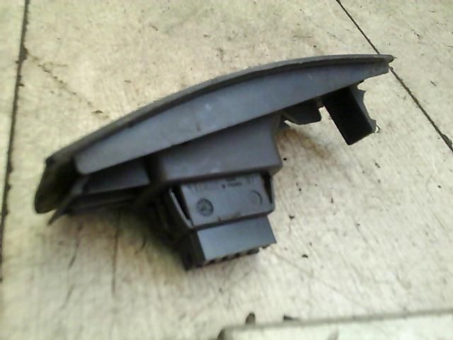 bontott RENAULT MEGANE I Jobb első Ablakemelő Kapcsoló