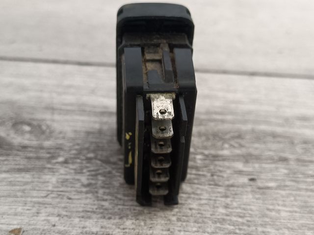 bontott RENAULT MEGANE I Jobb első Ablakemelő Kapcsoló