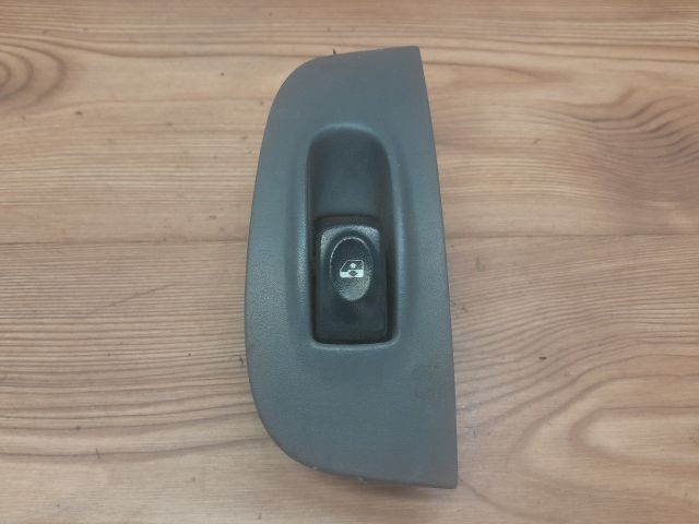 bontott RENAULT MEGANE I Jobb első Ablakemelő Kapcsoló