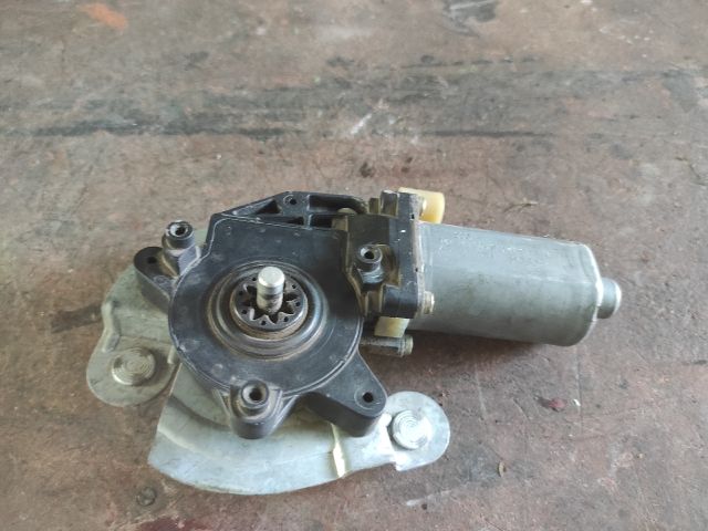 bontott RENAULT MEGANE I Jobb első Ablakemelő Motor