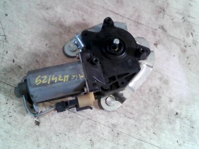 bontott RENAULT MEGANE I Jobb első Ablakemelő Motor