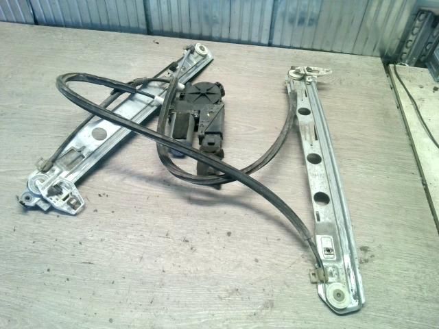 bontott RENAULT MEGANE I Jobb első Ablakemelő Szerkezet (Elektromos)