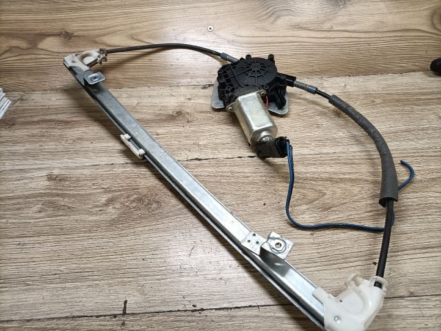 bontott RENAULT MEGANE I Jobb első Ablakemelő Szerkezet (Elektromos)