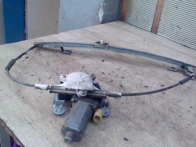 bontott RENAULT MEGANE I Jobb első Ablakemelő Szerkezet (Elektromos)