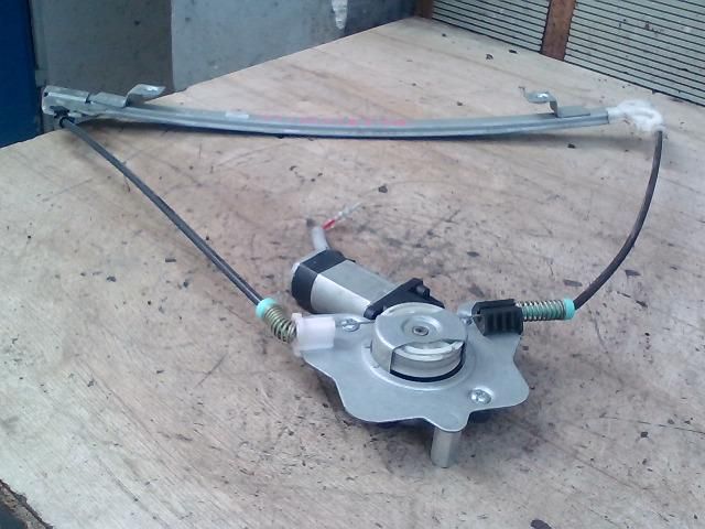 bontott RENAULT MEGANE I Jobb első Ablakemelő Szerkezet (Elektromos)