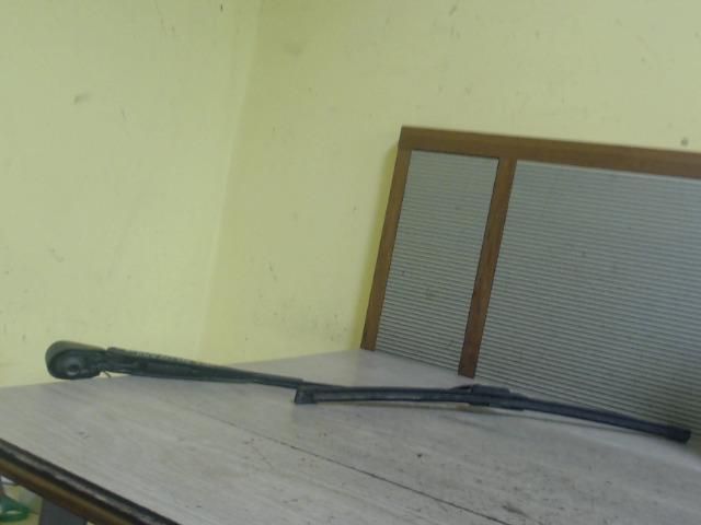 bontott RENAULT MEGANE I Jobb első Ablaktörlő Kar