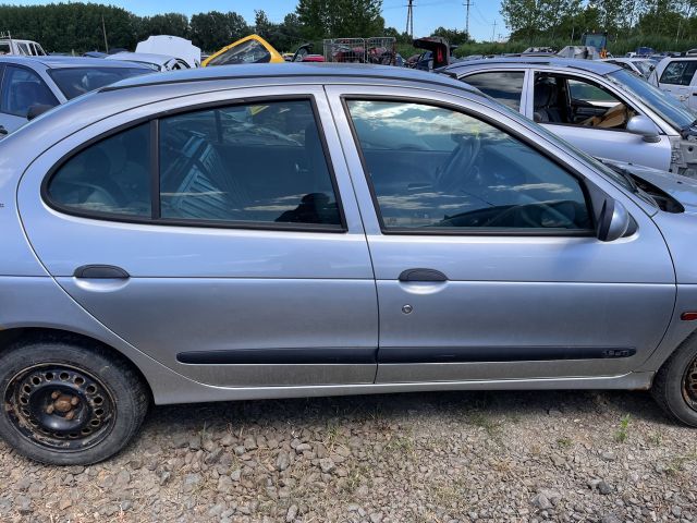 bontott RENAULT MEGANE I Jobb első Ajtó Kárpit