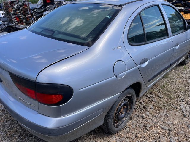 bontott RENAULT MEGANE I Jobb első Ajtó Kárpit