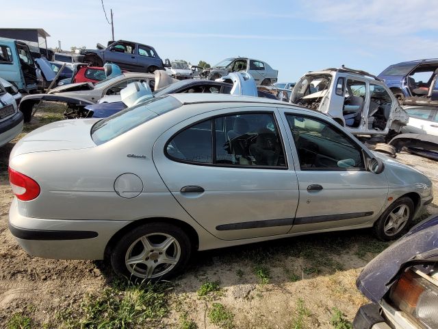 bontott RENAULT MEGANE I Jobb első Ajtóhatároló