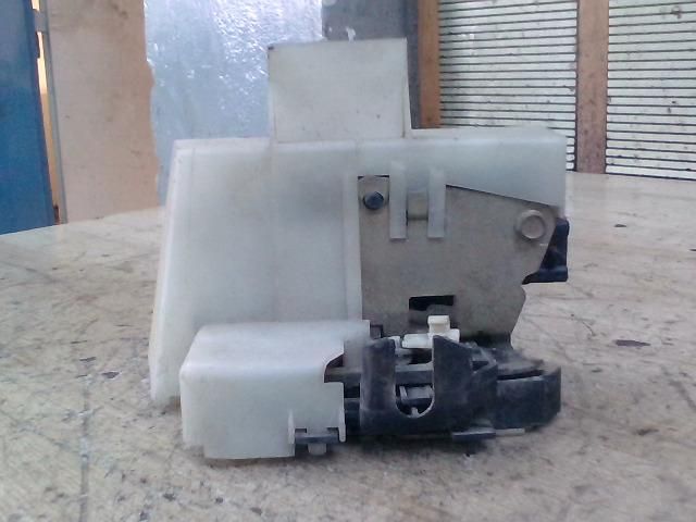 bontott RENAULT MEGANE I Jobb első Ajtózár