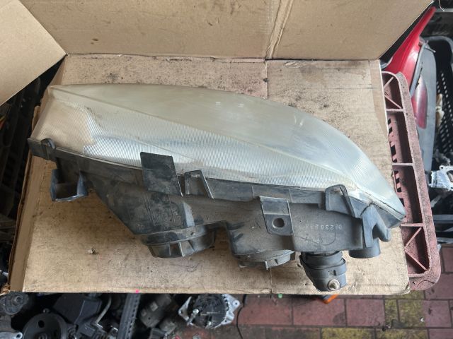 bontott RENAULT MEGANE I Jobb Fényszóró