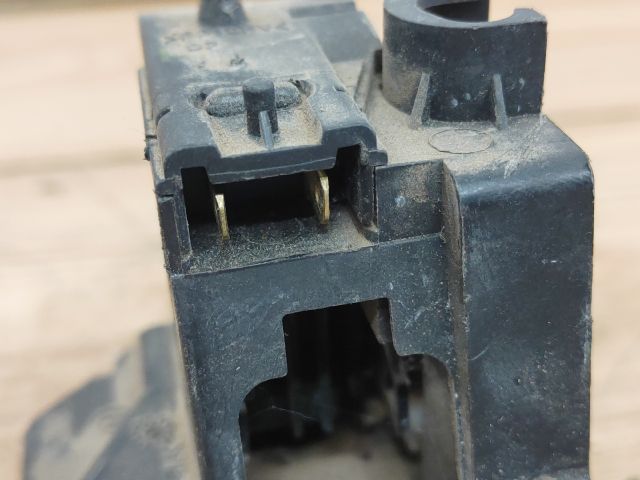 bontott RENAULT MEGANE I Jobb hátsó Ajtózár