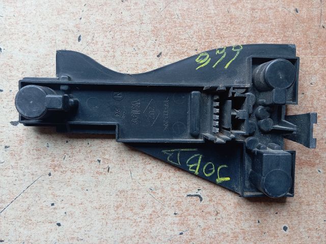 bontott RENAULT MEGANE I Jobb Hátsó Lámpa Foglalat