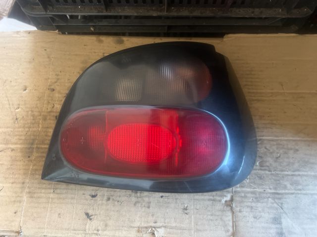bontott RENAULT MEGANE I Jobb Hátsó Lámpa