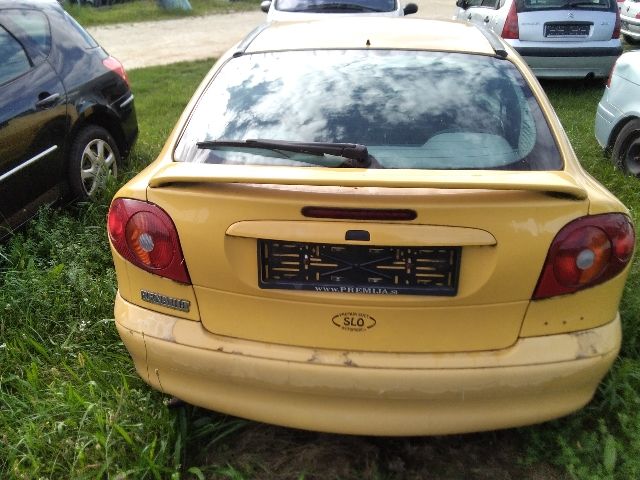bontott RENAULT MEGANE I Jobb hátsó Sárvédő