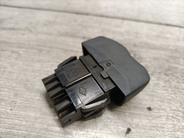 bontott RENAULT MEGANE I Központizár Kapcsoló