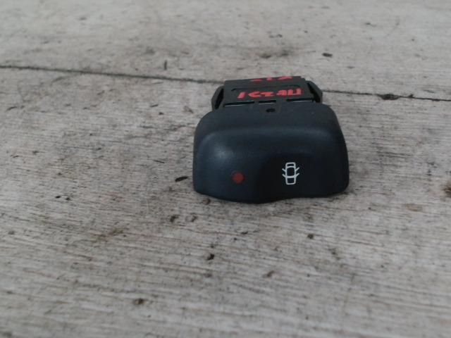 bontott RENAULT MEGANE I Központizár Kapcsoló