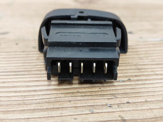 bontott RENAULT MEGANE I Központizár Kapcsoló