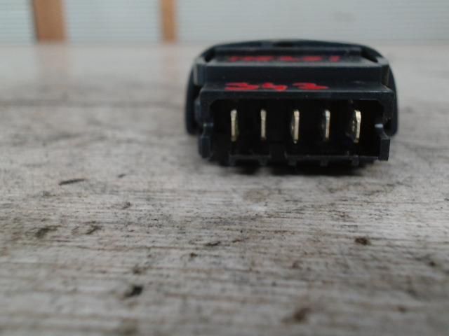 bontott RENAULT MEGANE I Központizár Kapcsoló