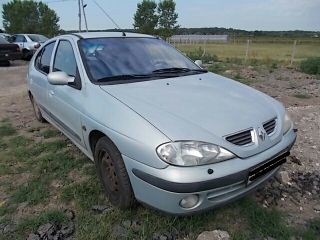 bontott RENAULT MEGANE I Légszűrő Ház Fedél