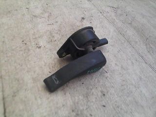 bontott RENAULT MEGANE I Motorháztető Nyitó Kar / Gomb