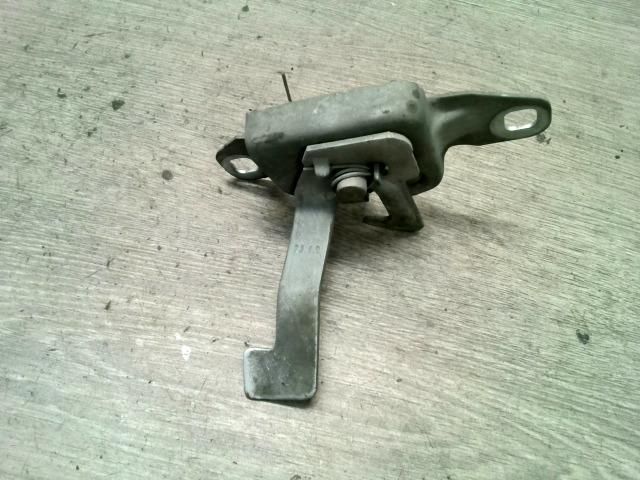 bontott RENAULT MEGANE I Motorháztető Zárszerkezet